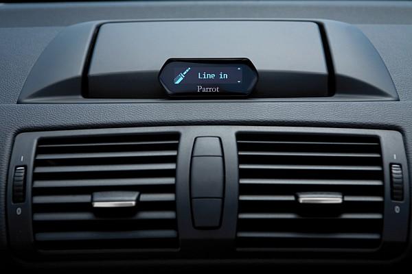 Avtoinstalacija Parrot MKi9100 incar