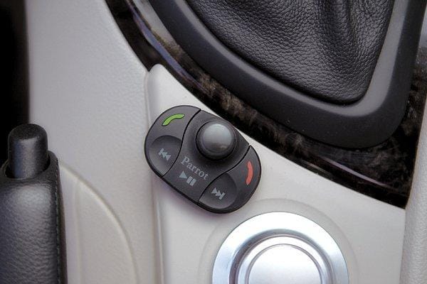 Parrot MKi9000 konzola