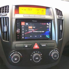 Kia Cee'd: nov avtoradio in vzvratna kamera 3