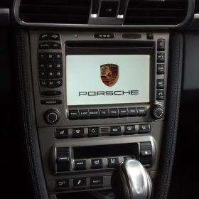 Porsche 911 (977) Turbo: LED luči, USB in Bluetooth 10