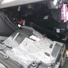 Audi A4 (8K): parkirna kamera na tovarniški LCD 6