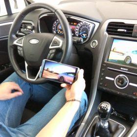 Ford Modeo (2016): vzvratna kamera in MirrorLink 16