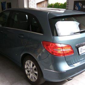 Mercedes B: parkirna kamera in senzorji 2