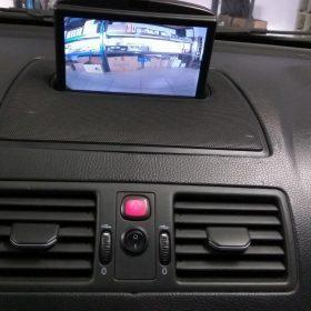Volvo XC90: prednja in zadnja kamera na OEM zaslonu 6