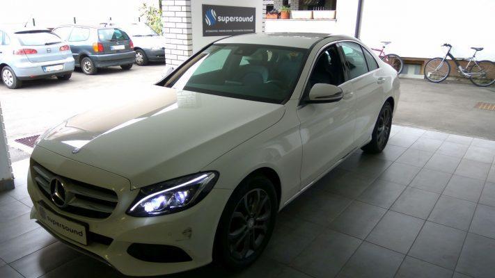 Mercedes C (W205): senzorji spredaj-zadaj in kamera 2