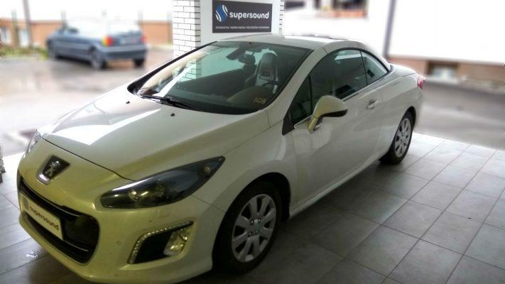 Peugeot 308 CC: Kompletna akustika 8