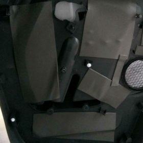 Renault Trafic: Zvočniki, 4-kanalni ojačevalec in woofer 6