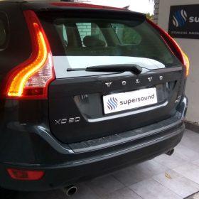 Volvo XC60 (2010): Kamera spredaj in zadaj 10