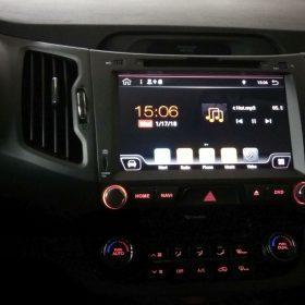 KIA Sportage: "Kitajski" 2-DIN radio 6