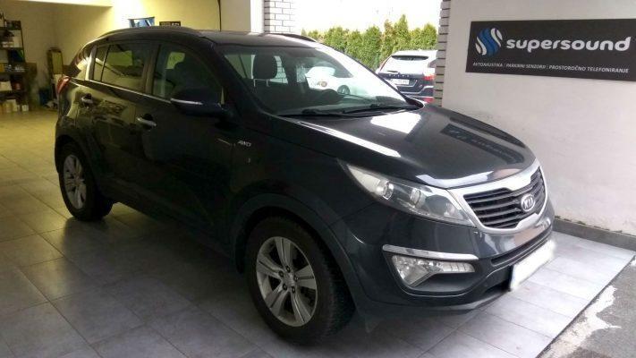 KIA Sportage: "Kitajski" 2-DIN radio 8