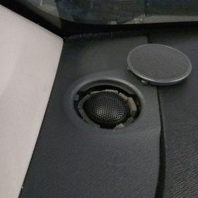 Renault Kangoo: Menjava sprednjih zvočnikov 9