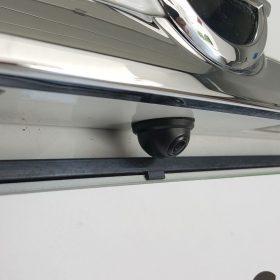Opel Mokka: vzvratna kamera na LCD zaslon 7