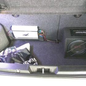 Fiat Punto Evo: kompletna avtoakustika 18