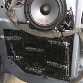 Renault Megane 3: menjava zvočnikov in izolacija 6