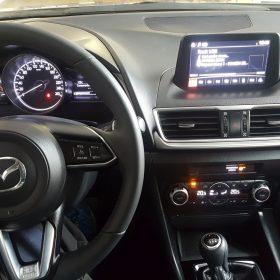 Mazda 3: Helix zvočniki spredaj, izolacija vseh vrat 7