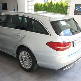 Mercedes C (S205): vzvratna kamera na OEM zaslonu 3