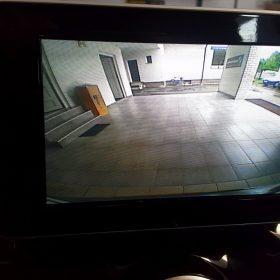 Mercedes GLC: vzvratna kamera na OEM zaslon 9