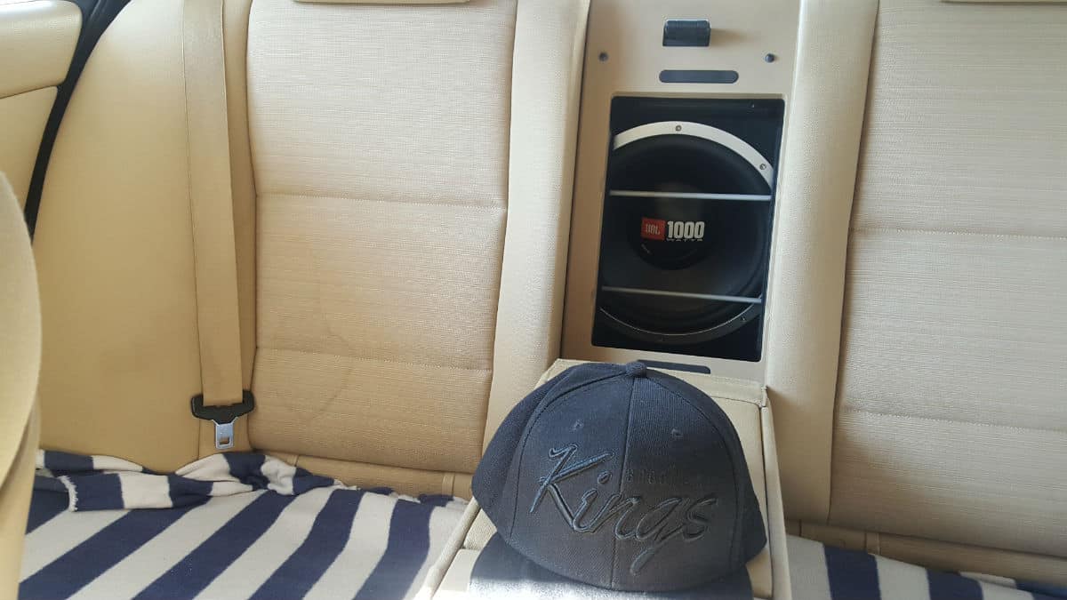 BMW E60: JBL bass komplet 4