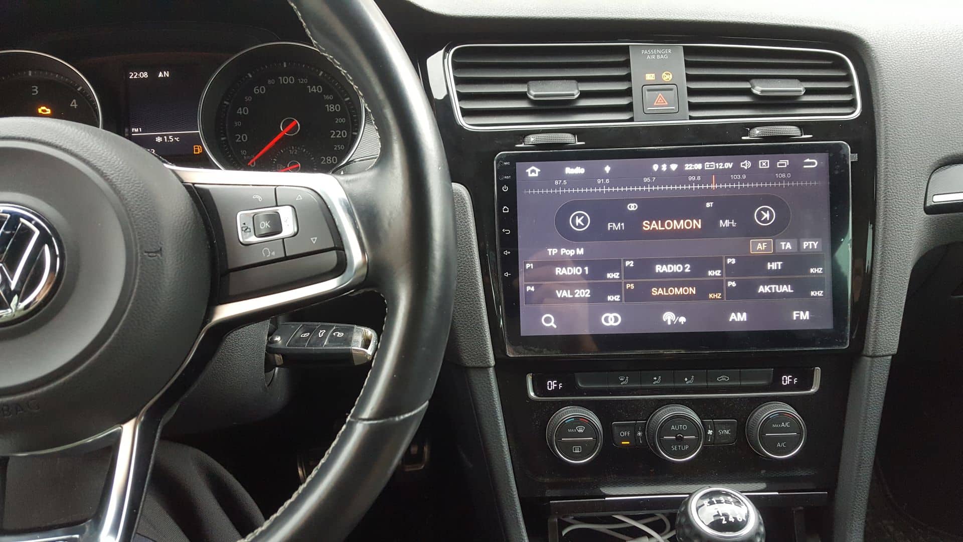 VW Golf 7: "kitajski" OEM radio 4