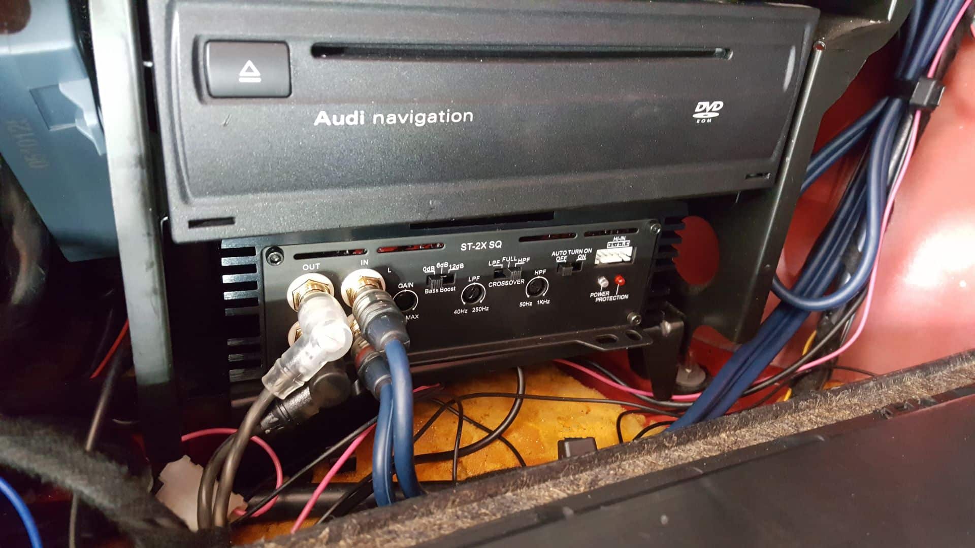 Audi A4 (8K): 2 ojačevalca in nizkotonec 5