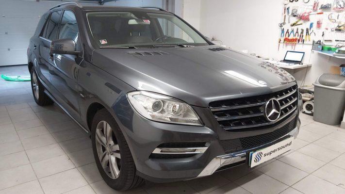 Mercedes ML (W166): vgradnja sprednje in zadnje kamere 7