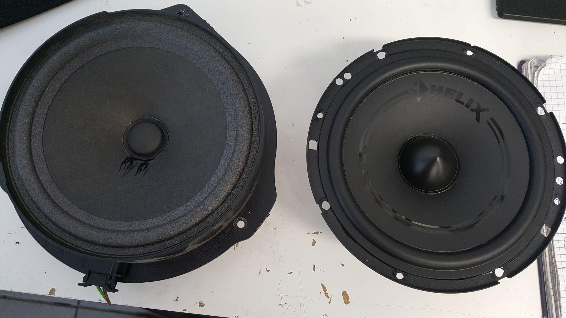 Mercedes E (W212): menjava mid-bass zvočnikov 2