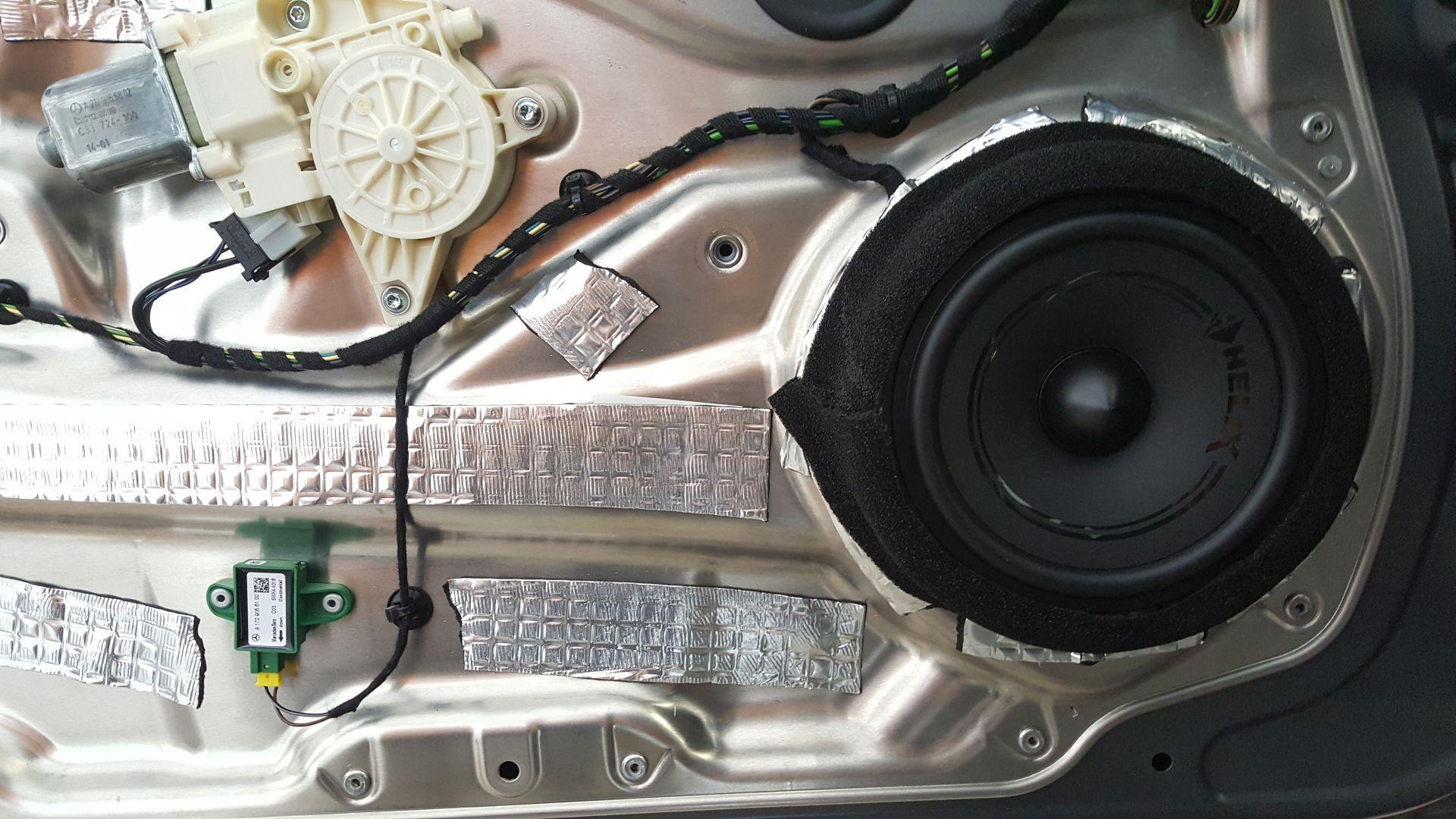 Mercedes E (W212): menjava mid-bass zvočnikov 5