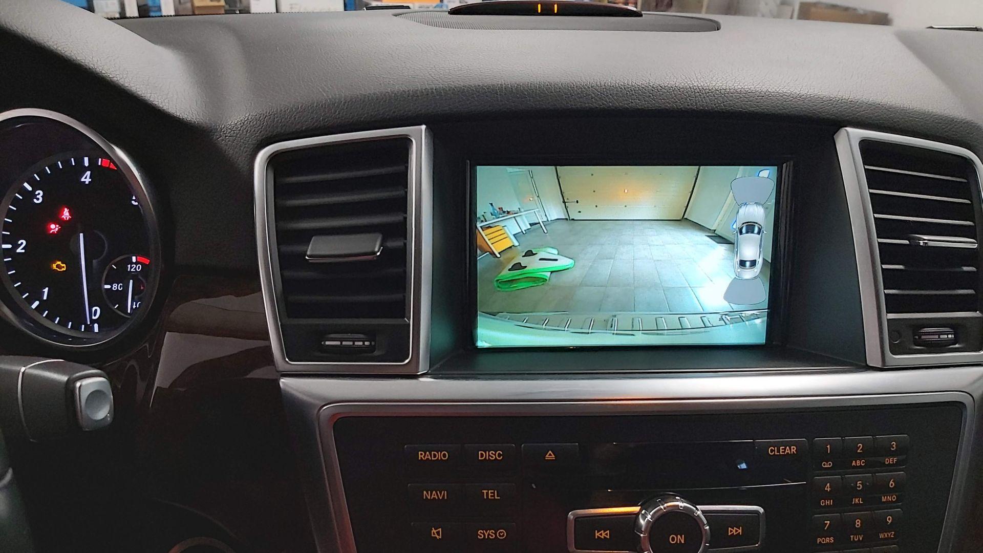 Mercedes ML (W166): vgradnja sprednje in zadnje kamere 9