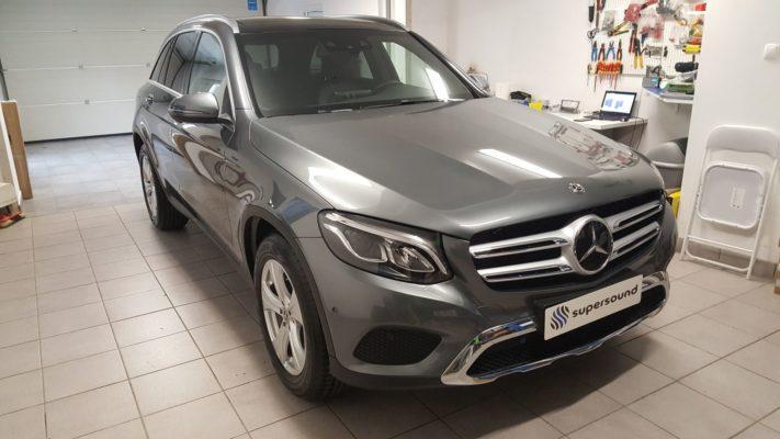 Mercedes GLC: vzvratna kamera na originalni radio 5