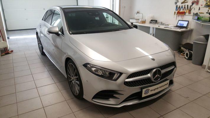 Mercedes A (2019): vzvratna kamera na MBUX sistemu 4