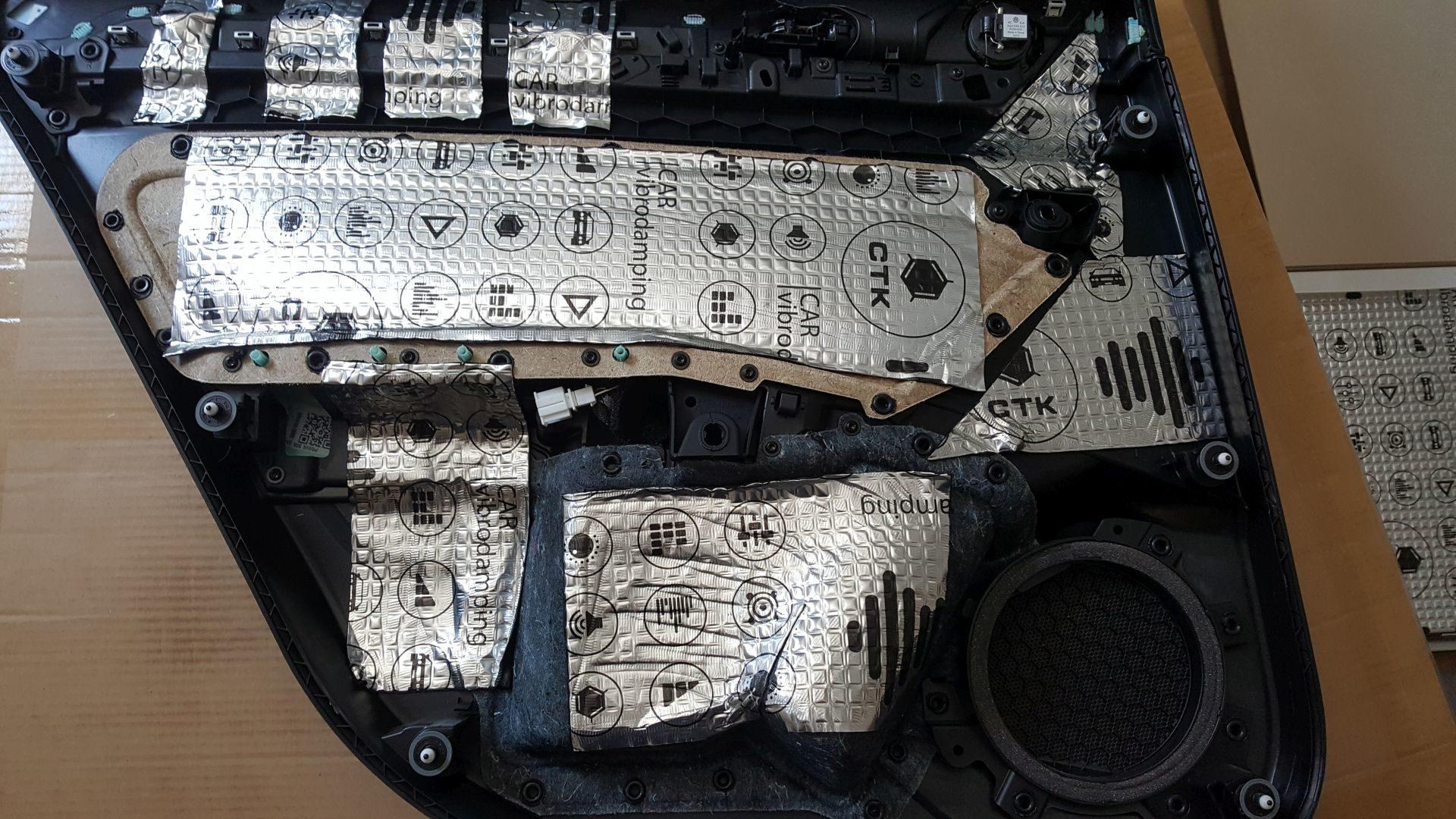 VW Pasat (B8): zvočno izoliranje vseh vrat 11