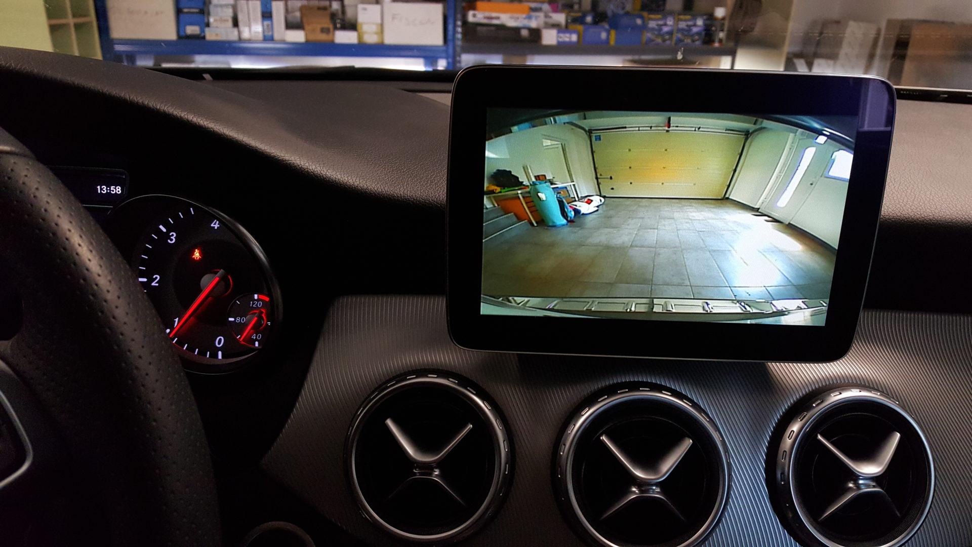 Mercedes GLA (2016): kamera na tovarniškem zaslonu 5