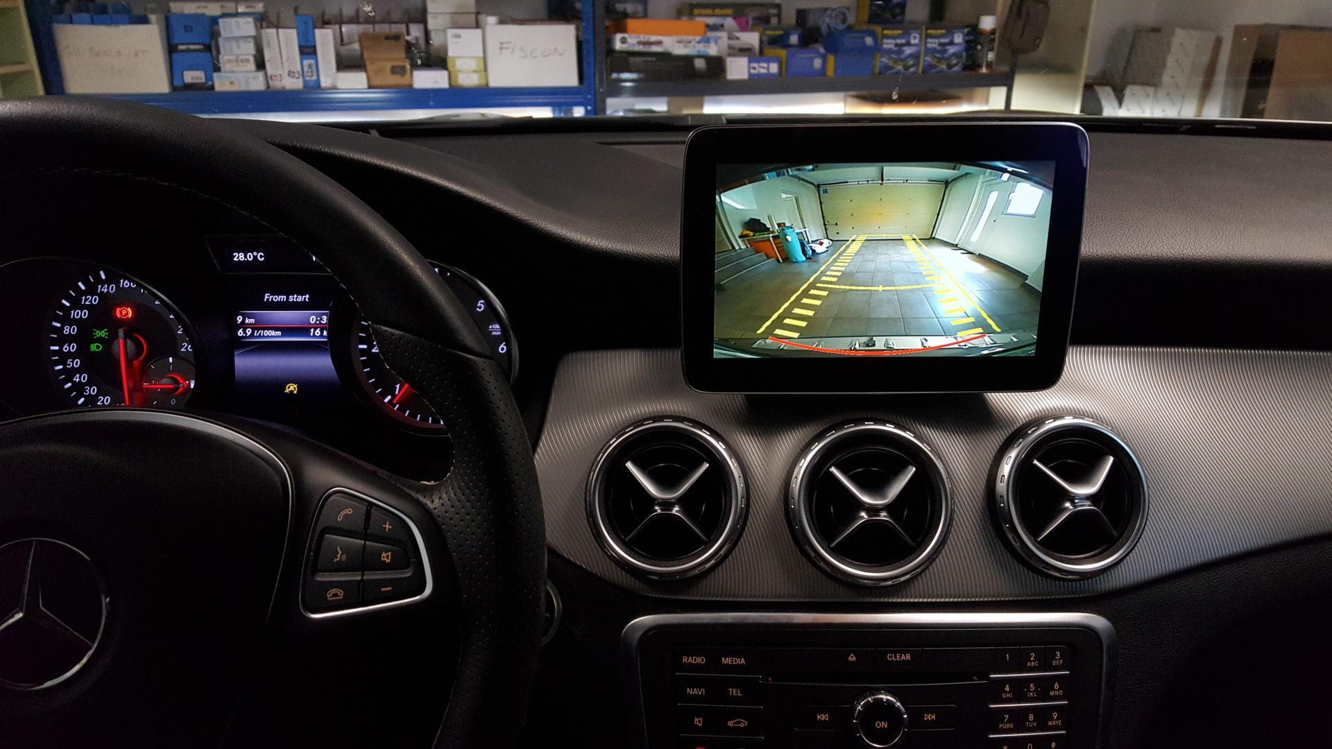 Mercedes GLA (2016): kamera na tovarniškem zaslonu 10