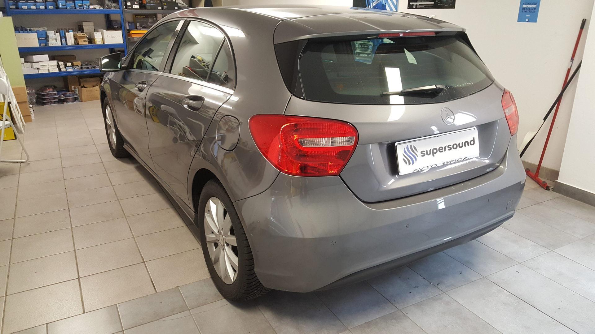 Mercedes A (W176): parkirni senzorji spredaj in zadaj 9