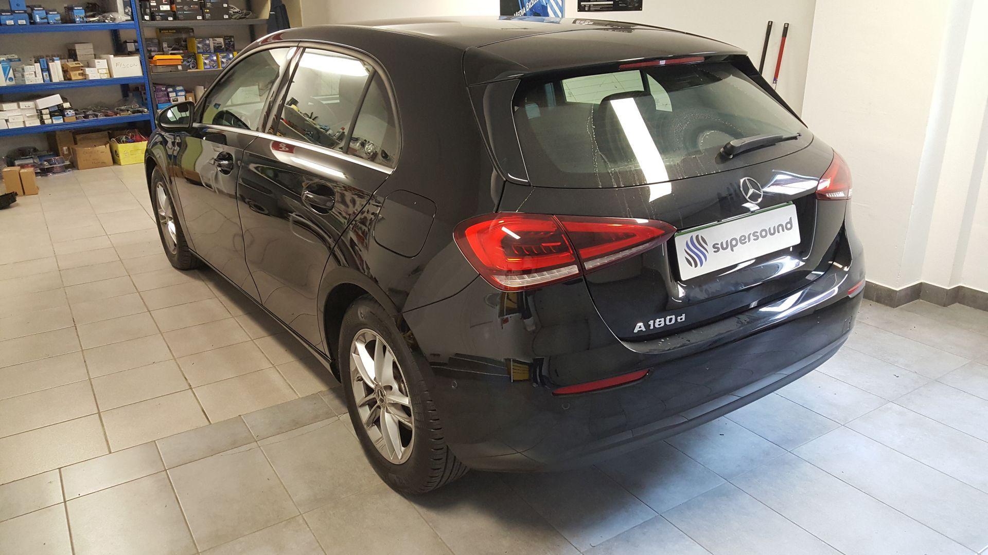 Mercedes A (W177): vzvratna kamera na MBUX sistem 5