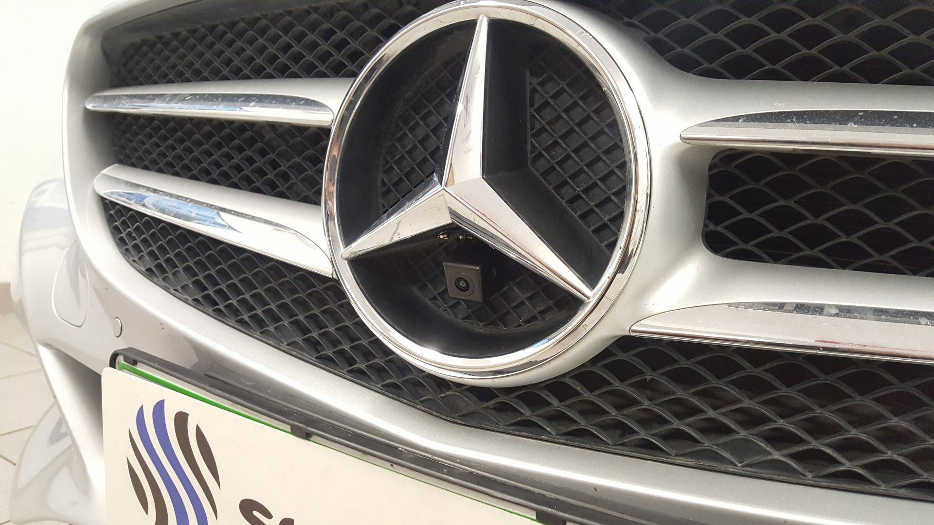 Mercedes C (W205): senzorji spredaj in zadaj, 2x kamera 4