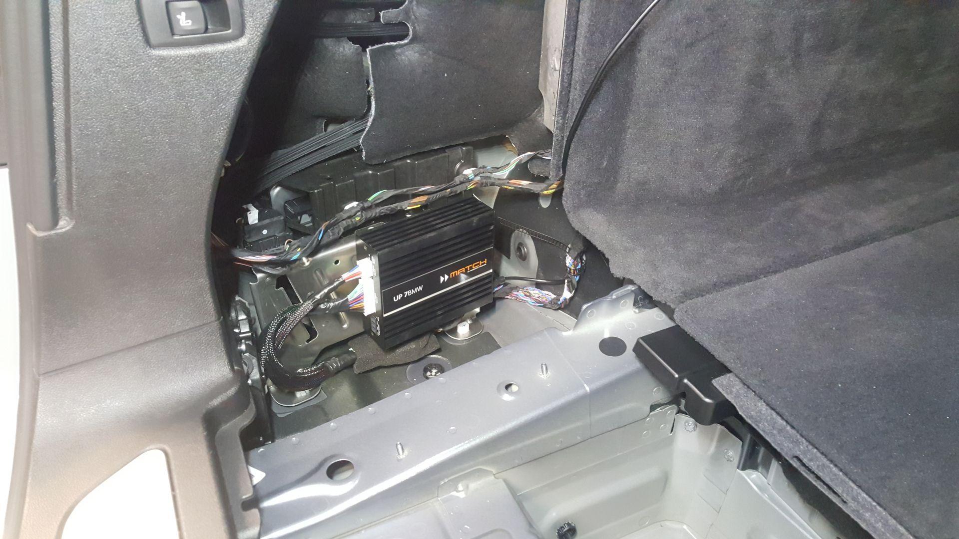 BMW 5 (G31): nadgradnja zvoka z DSP ojačevalcem 4