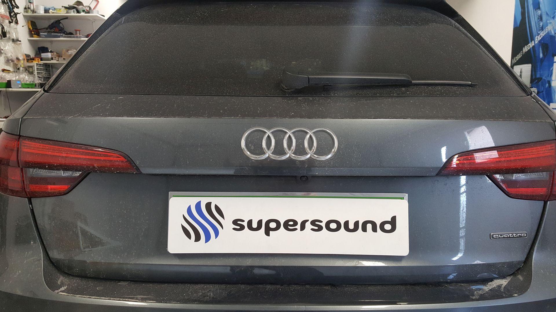 Audi A4 (B9): kamera na tovarniški zaslon 6