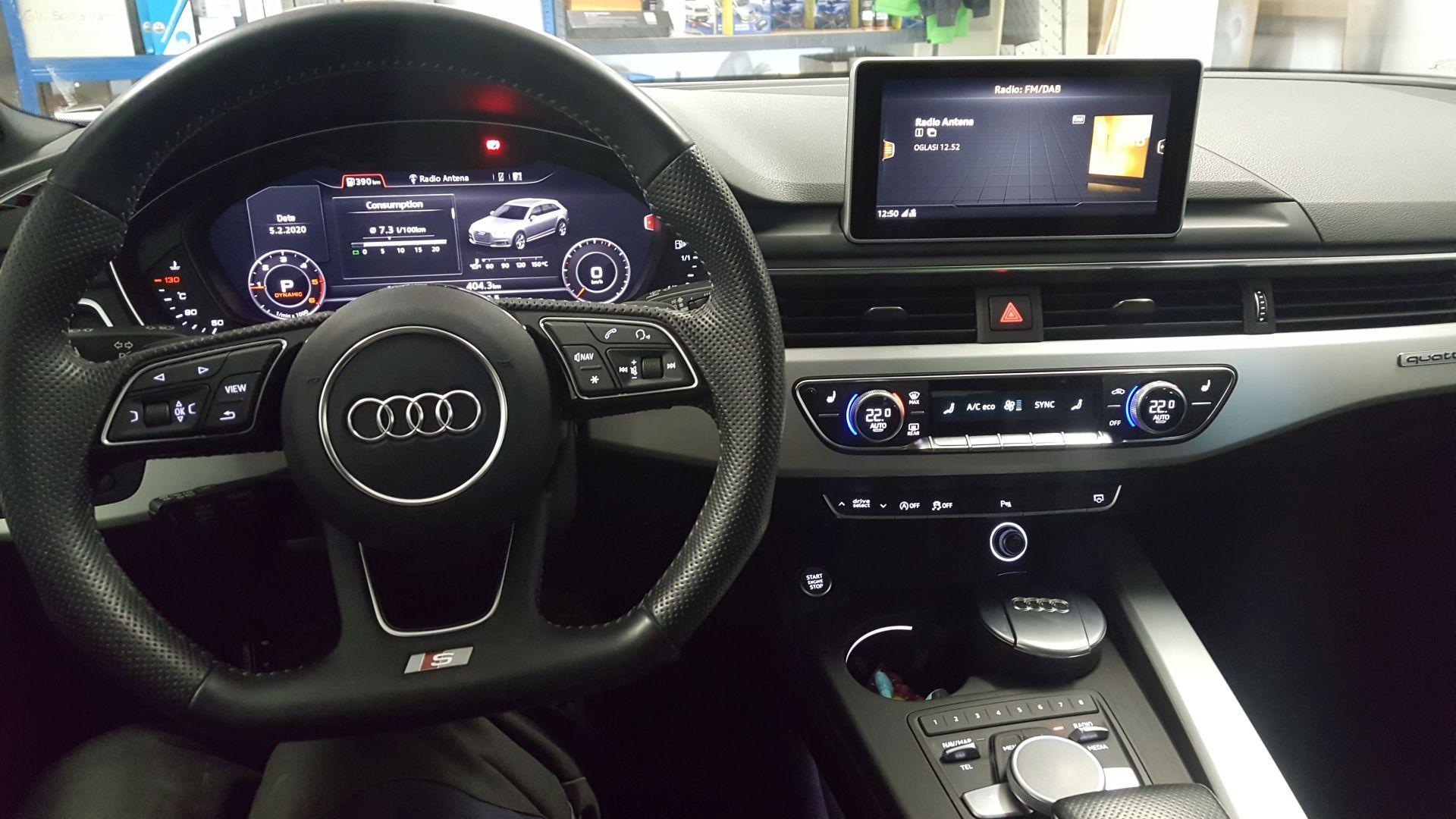 Audi A4 (B9): kamera na tovarniški zaslon 7