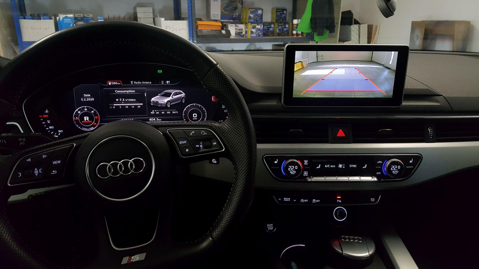 Audi A4 (B9): kamera na tovarniški zaslon 8