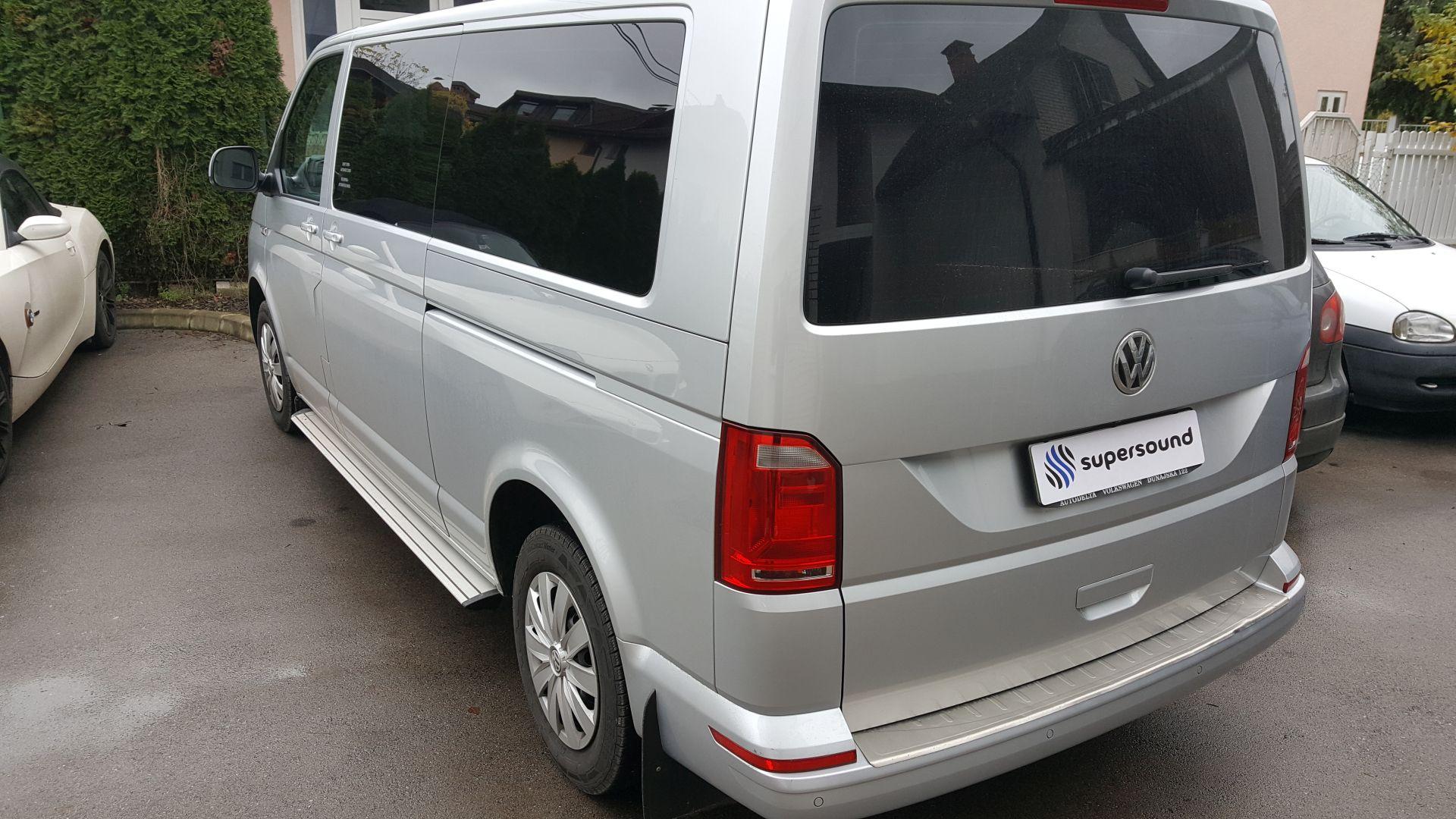 VW Transporter (T6): kamera na tovarniški avtoradio 5