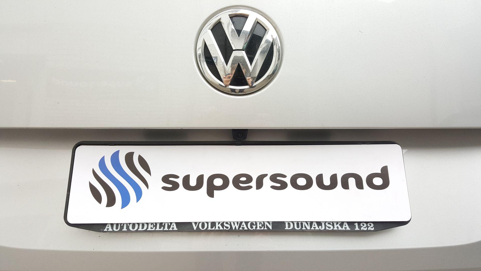 VW Transporter (T6): kamera na tovarniški avtoradio 9