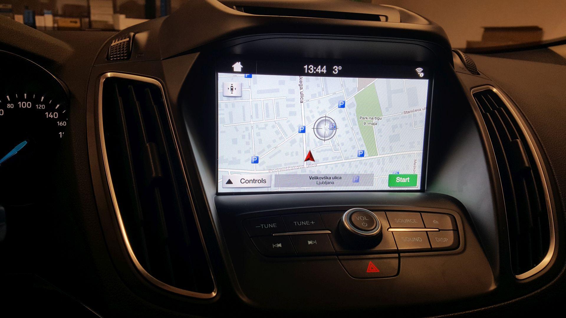 Ford C-Max: vzvratna kamera na Sync3 sistem 5
