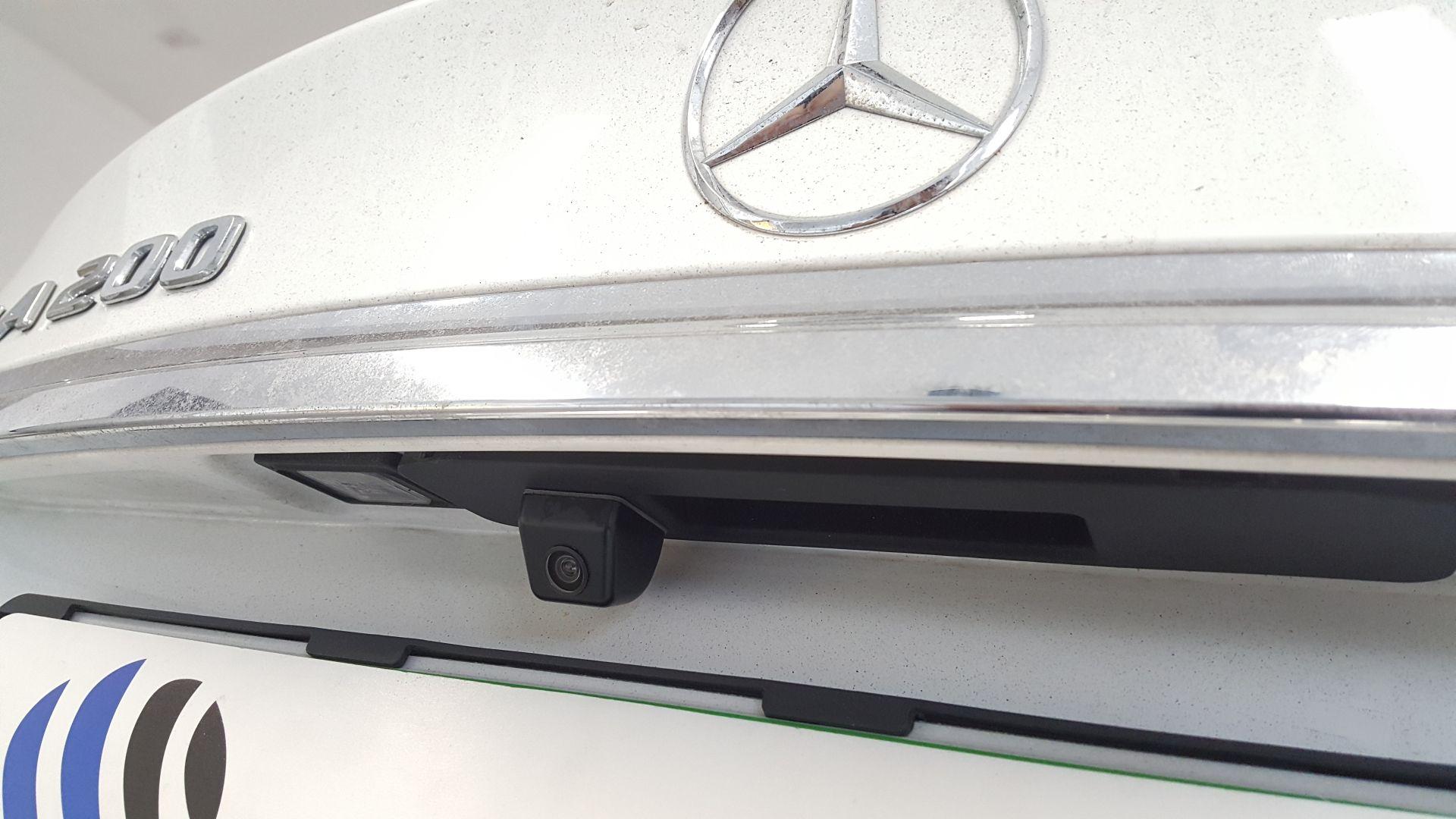 Mercedes GLA (2019): kamera na tovarniškem zaslonu 5