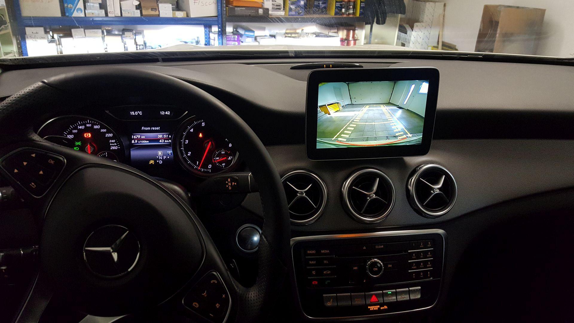 Mercedes GLA (2019): kamera na tovarniškem zaslonu 10