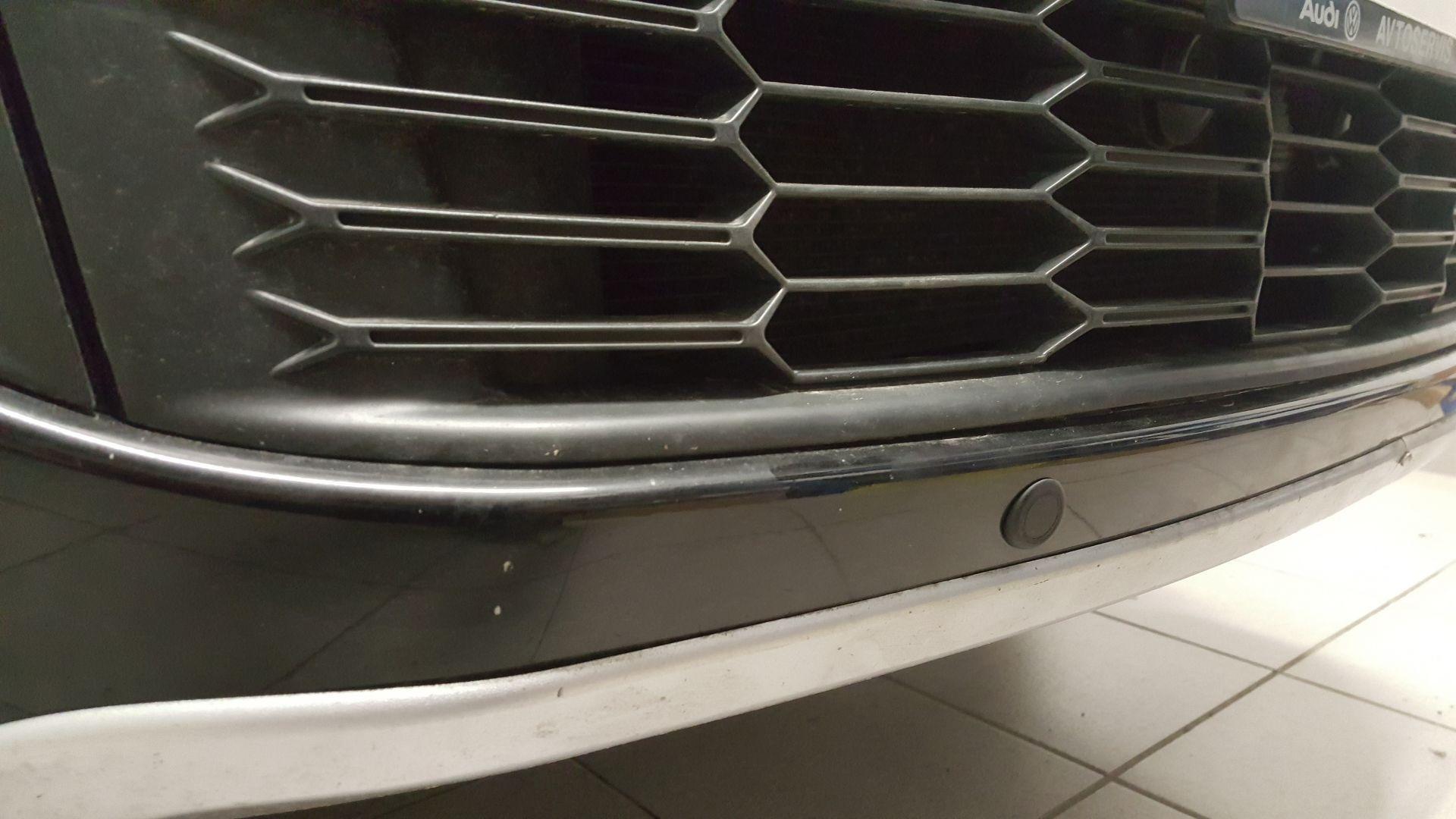 Citroen C-Crosser: sprednji senzorji 4