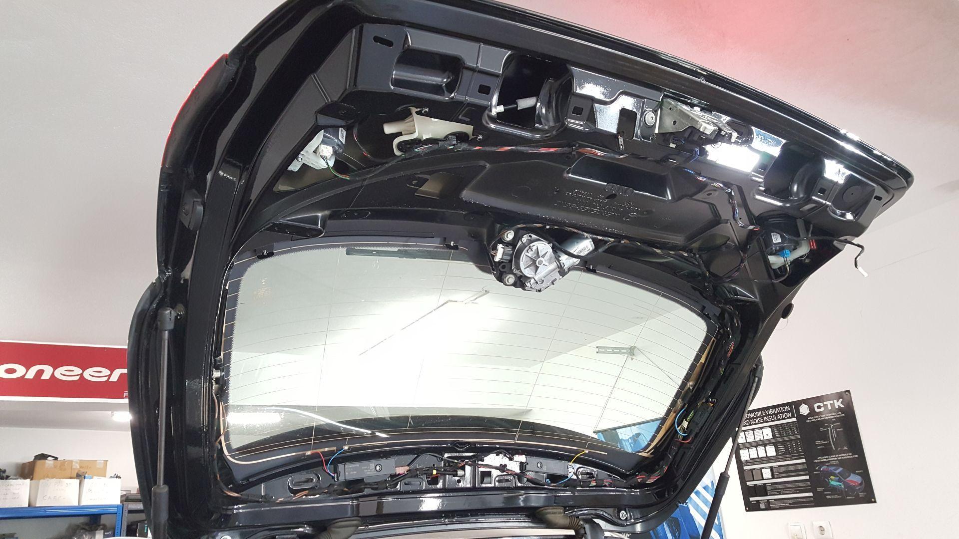 Mercedes C (W205): kamera na tovarniškem zaslonu 2