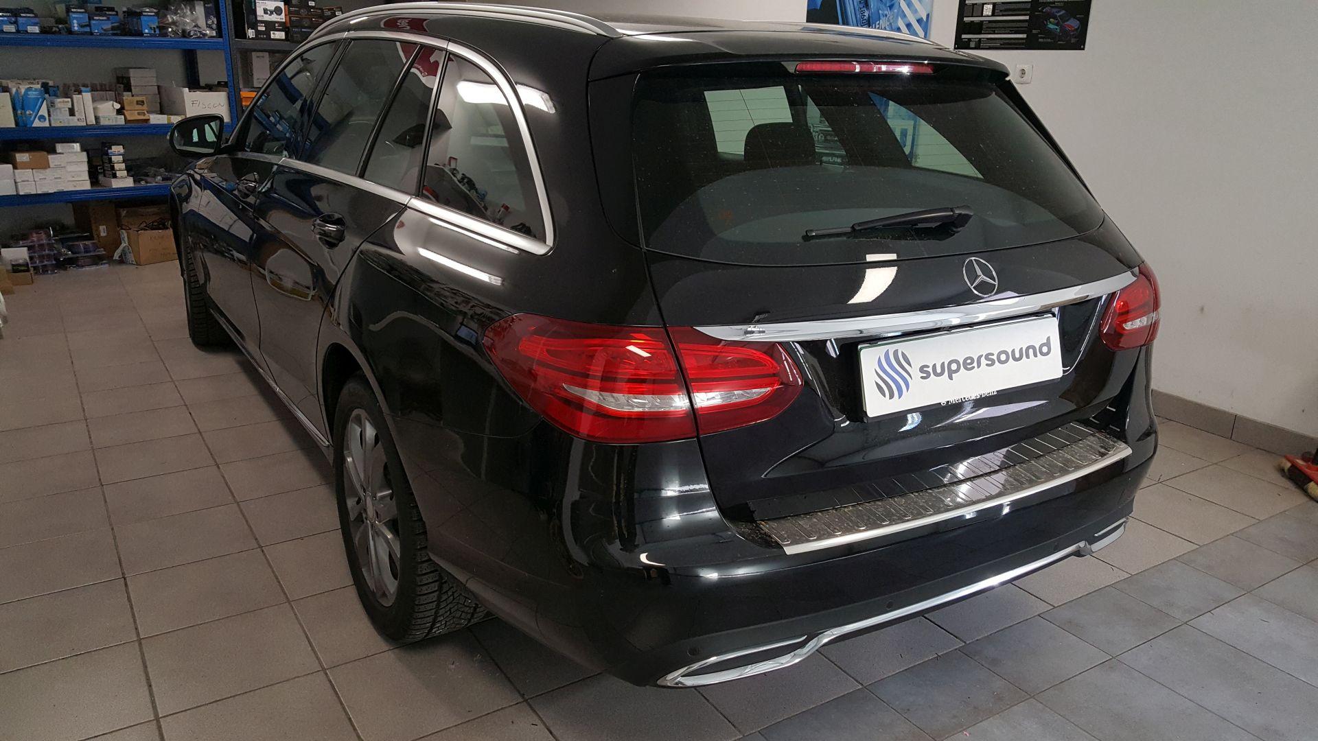 Mercedes C (W205): kamera na tovarniškem zaslonu 3