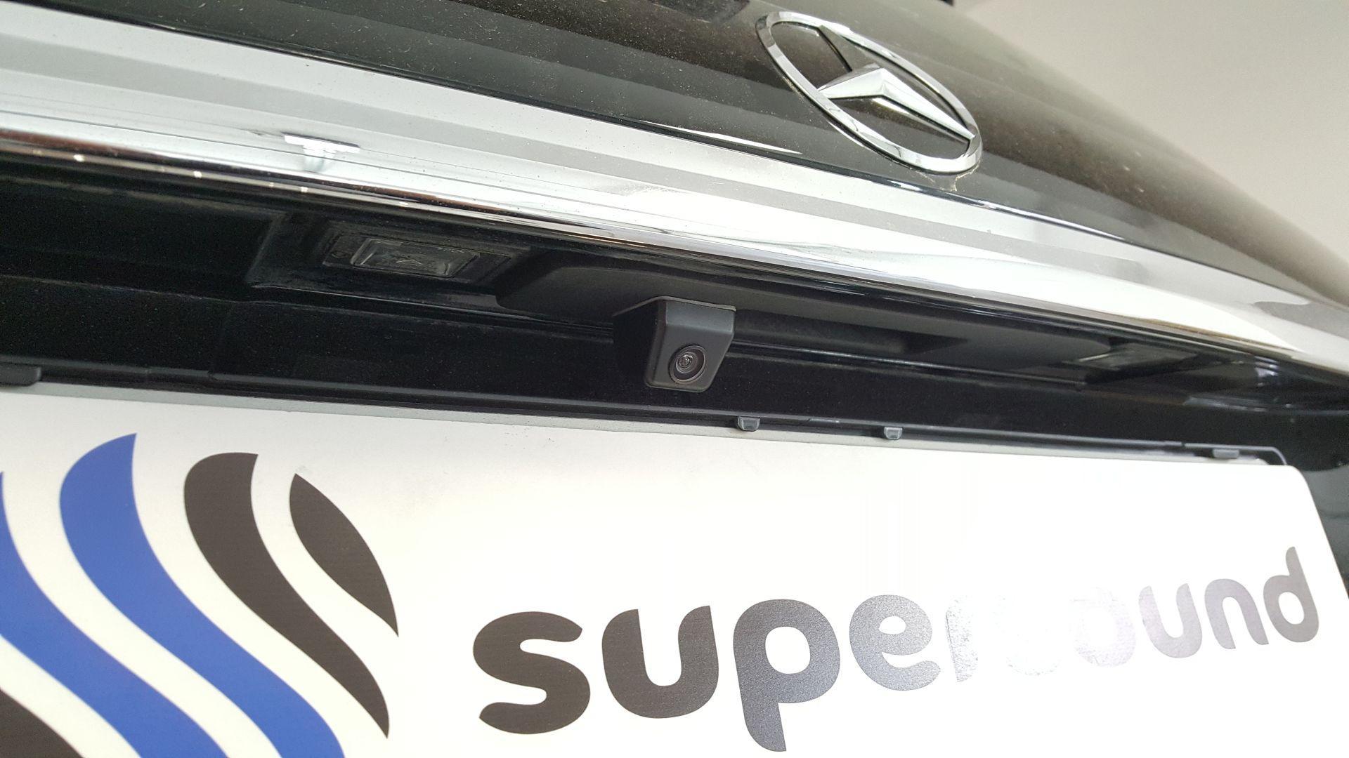 Mercedes C (W205): kamera na tovarniškem zaslonu 6