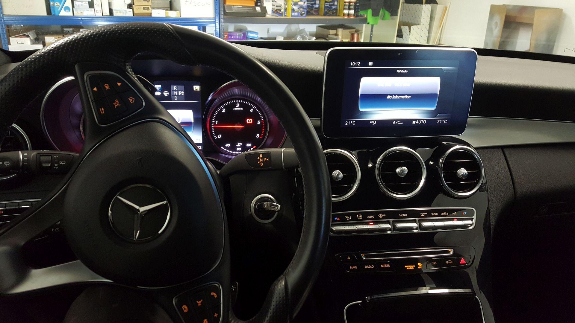 Mercedes C (W205): kamera na tovarniškem zaslonu 7